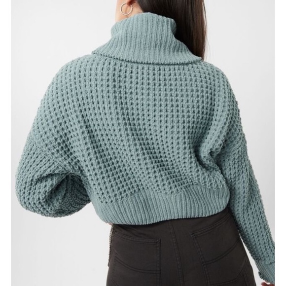 🆕 GARAGE | Chenille Turtleneck - Picture 3 of 6